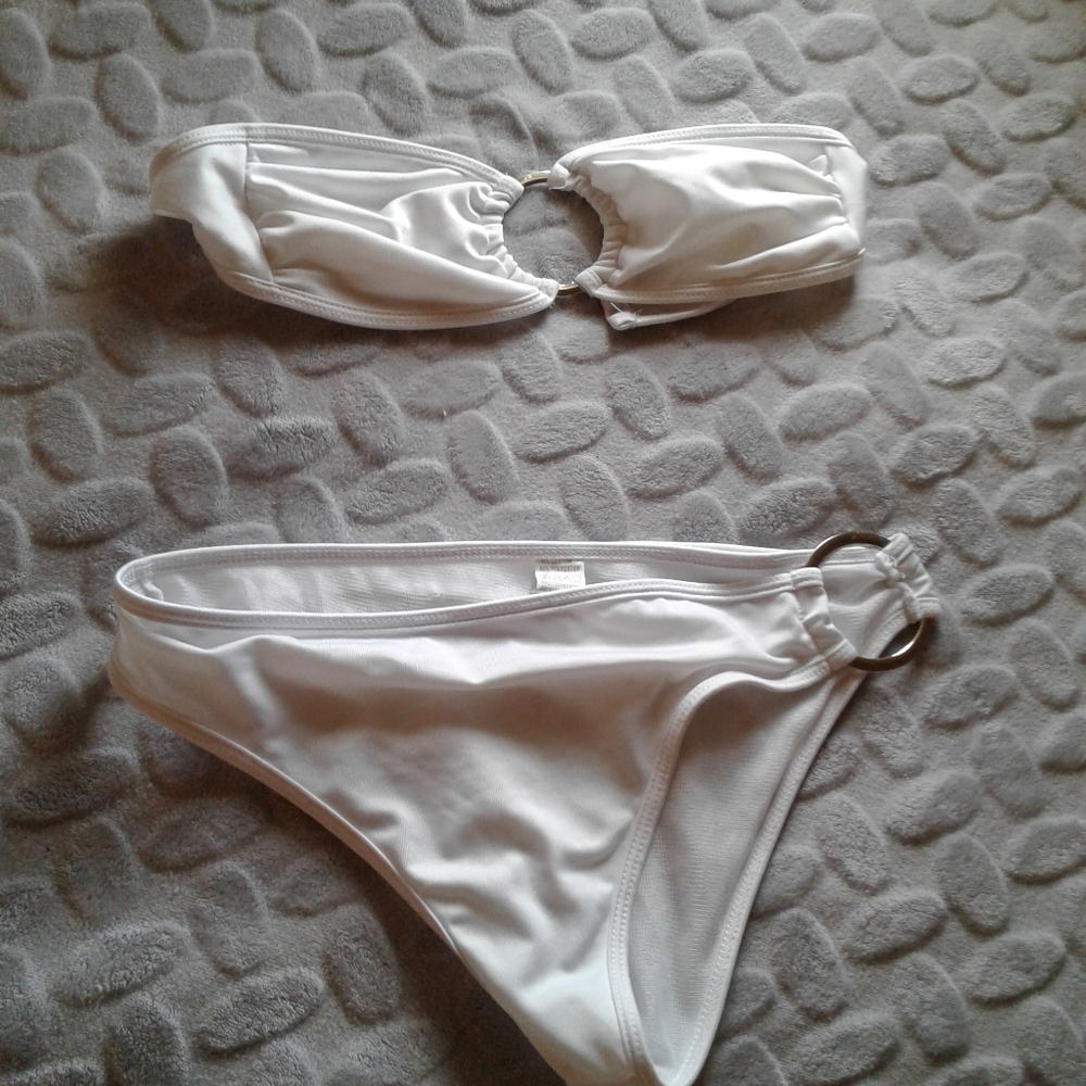 White strapless bikini
